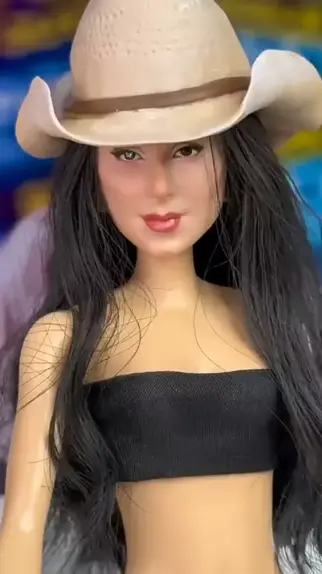 Boneca barbie da julia minegirl