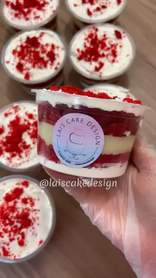 Alimentação :: Congelados :: Pão e Massas :: Bolo Red Velvet Americano  (pre-cortado 14 fatias) 1800g Caixa com 2 bolos - MEUMERKADO - Melhor  Merkado de Angola