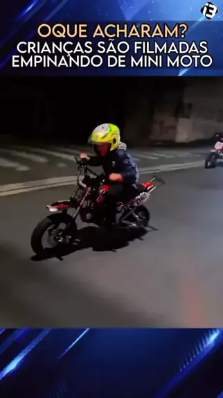 moto desenho empinando