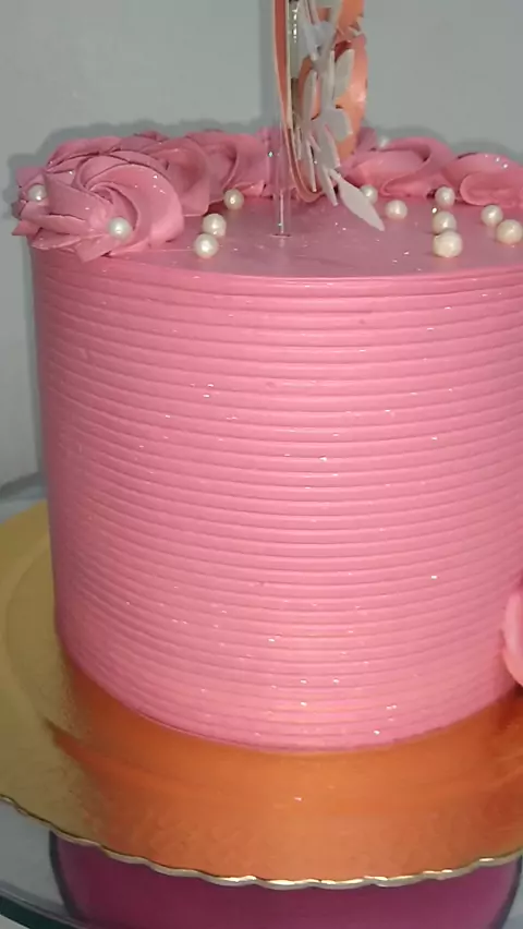 bolo de aniversário de 26 anos feminino