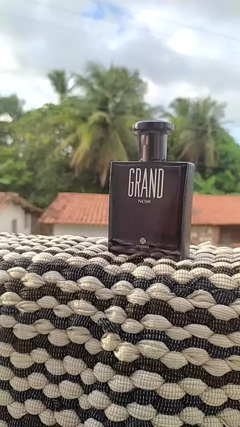 Produtos Hinode Group ProdutosHinode30 . udio original criado por Produtos Hinode Group. GRAND NOIR O perfume que est ligado a nobreza e sofistica o desperta sensa es capazes de atrair olhares