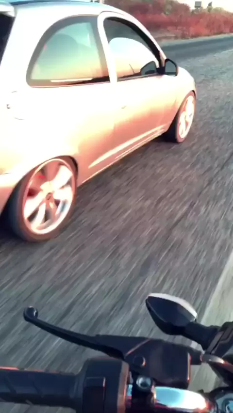 Volcano Wheels - Corsa Hatch com Rodas Volcano Axxis 17x