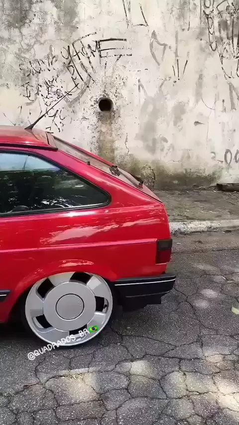 gol quadrado vermelho