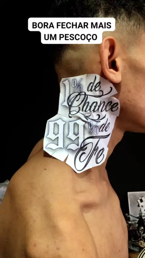 símbolo do gaara tatuagem no pescoço
