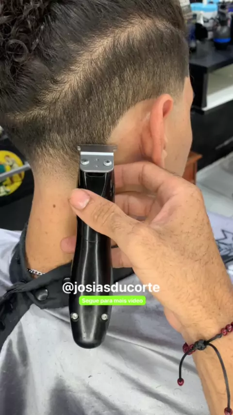 Estilos de listra no corte taper fade #cabelo #estilo #barbearia #barb