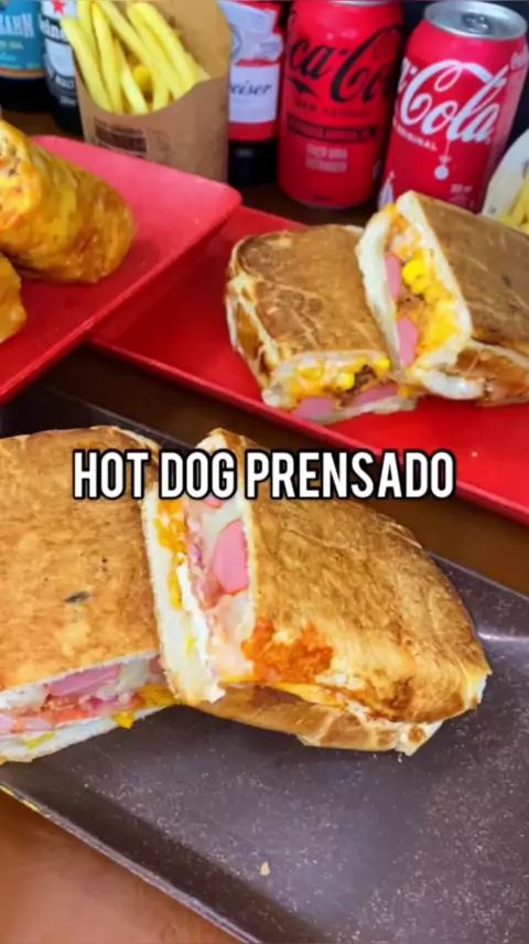 Peça Hot Dog Prensado em Cissa Lanches, sem telefone ocupado