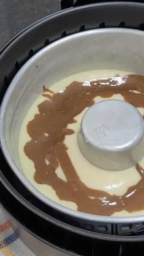 MINHA VIZINHA FICOU ENLOUQUECIDA COM ESSA RECEITA DE BOLO NA AIRFRYER