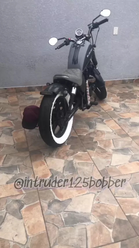 Suzuki Intruder 125 Bobber!! 