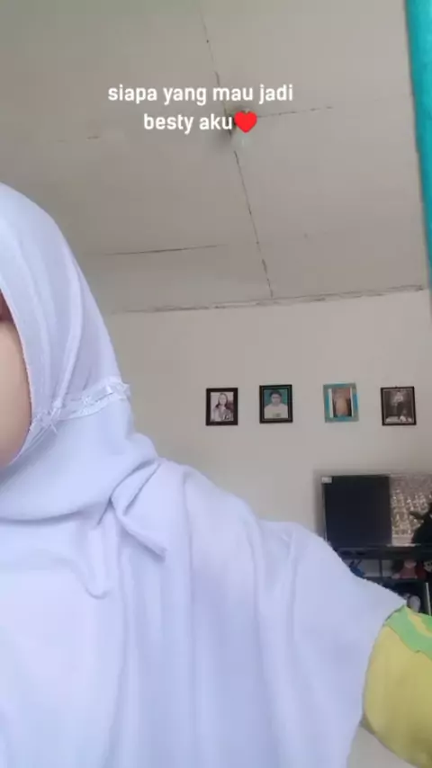 siapa yg mau♥️🥰 #bocilsd #bocilprik🥲 #besty #sem ...| SnackVideo