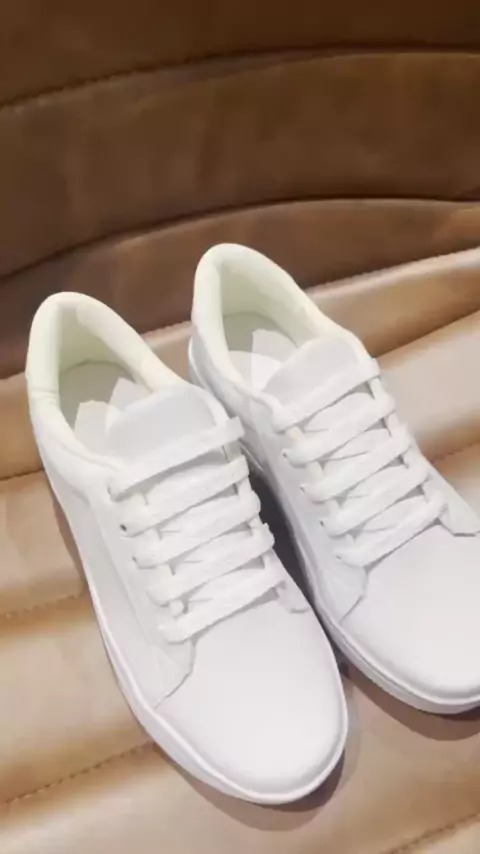 Tênis flatform somoda com pingente feminino cheap