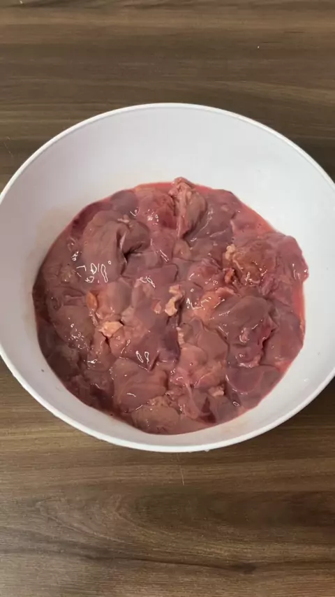 Fígado de galinha empanado