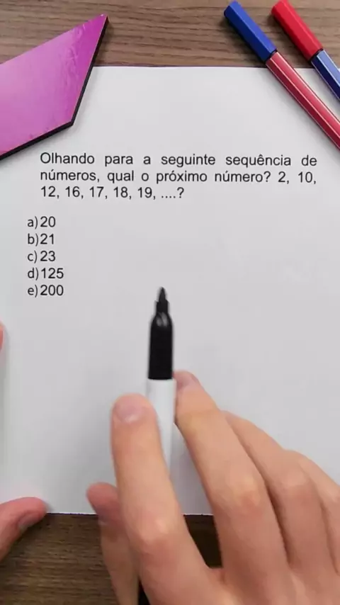 Qual o próximo número na sequência: 2, 10, 12, 16, 17, 18, 19