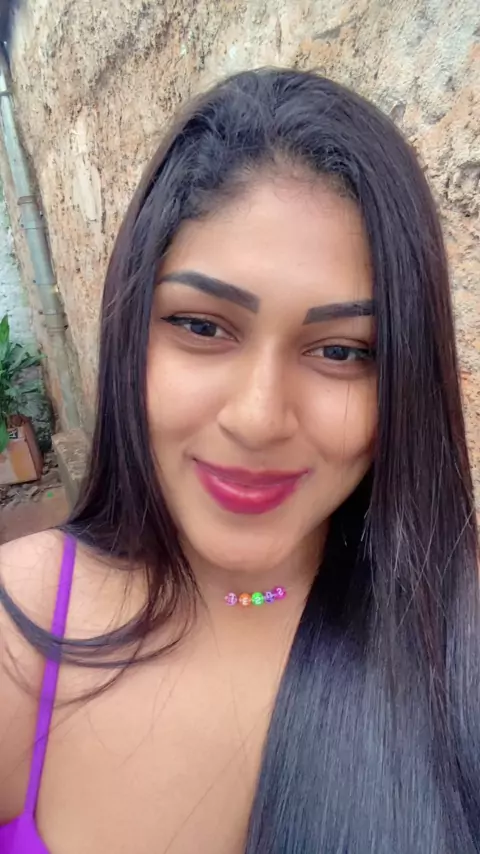 monica monica santos com seu marido:oi meu nome é