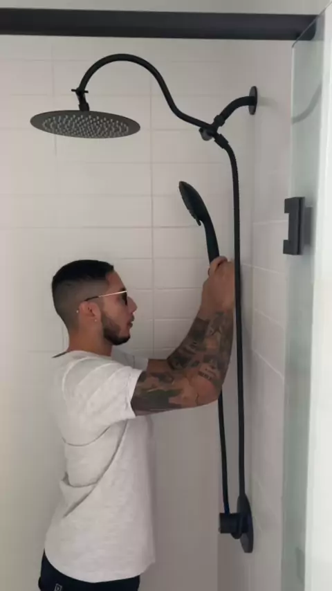 emmi sellers karissa leaks & emmi sellers bathroom