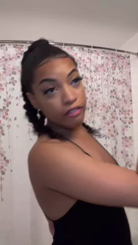 halle bailey erome