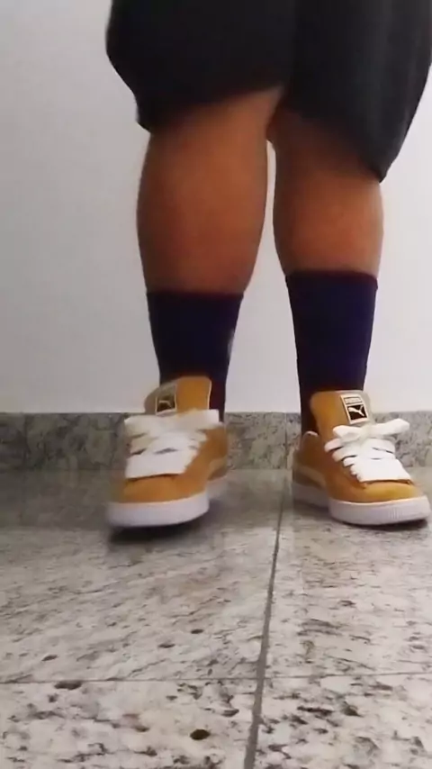 cum asleep & cumming on sleeping feet| Discover