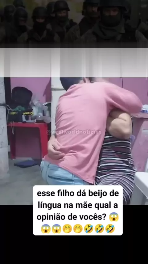 mãe beijando filho na boca de língua | Discover 